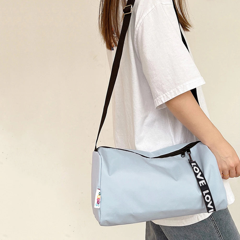 Multifunctional Sports Bag Multi-Pockets